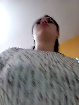 Snapshot of Lesly_10- chatting on 03.12.25 Lesly 10- online show from 03.12.25