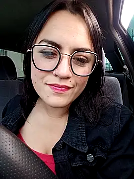 Snapshot of Lesly_10- chatting on 03.18.25 Lesly 10- online show from 03.18.25