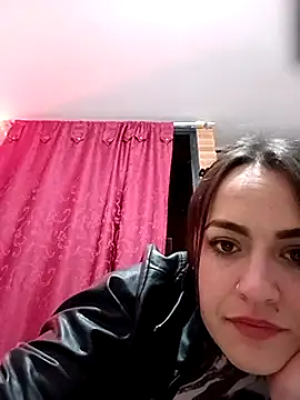 Snapshot of Lesly_10- chatting on 03.23.25 Lesly 10- online show from 03.23.25