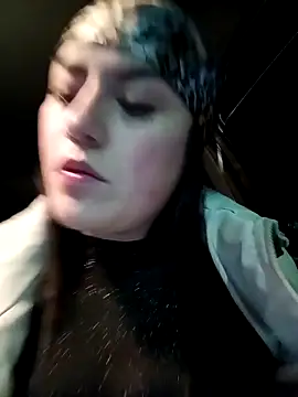 Snapshot of Lesly_10- chatting on 09.13.25 Lesly 10- online show from 09.13.25