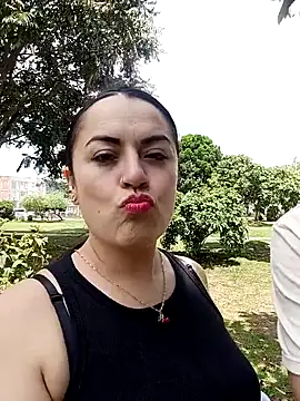 Snapshot of Lesly_10- chatting on 09.25.25 Lesly 10- online show from 09.25.25