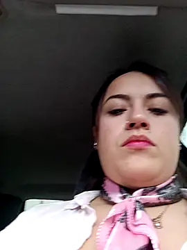 Snapshot of Lesly_10- chatting on 10.07.25 Lesly 10- online show from 10.07.25