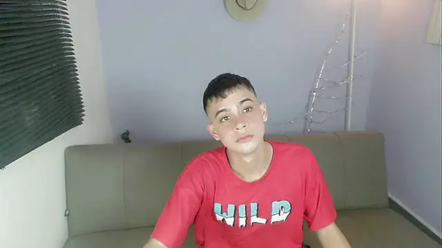 zacariasss  online show from 10.16.25