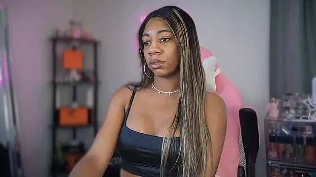 Snapshot of longislandprincess chatting on 03.13.25 longislandprincess online show from 03.13.25