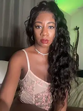 Snapshot of longislandprincess chatting on 09.20.25 longislandprincess online show from 09.20.25