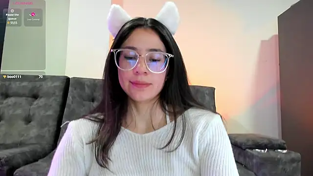 emmadiaz1 online show from 02.22.26