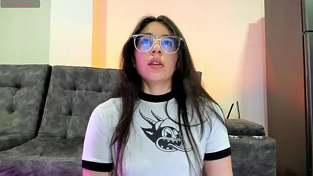 emmadiaz1 online show from 02.23.26