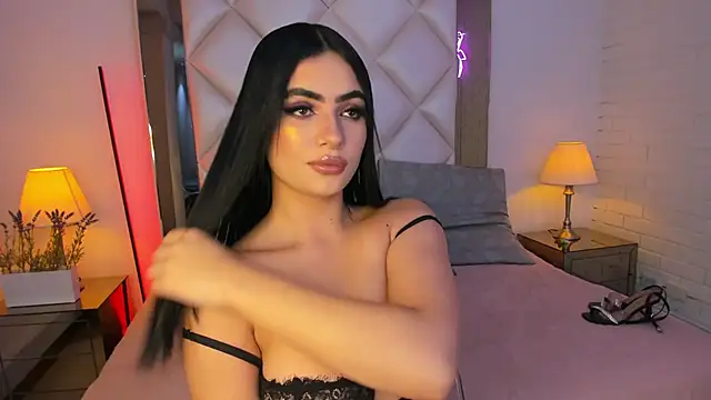 KimRoussee online show from 12.13.24