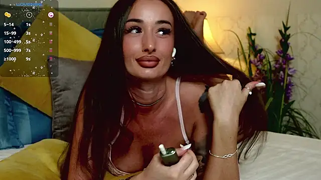 OneOutrageous online show from 03.04.26