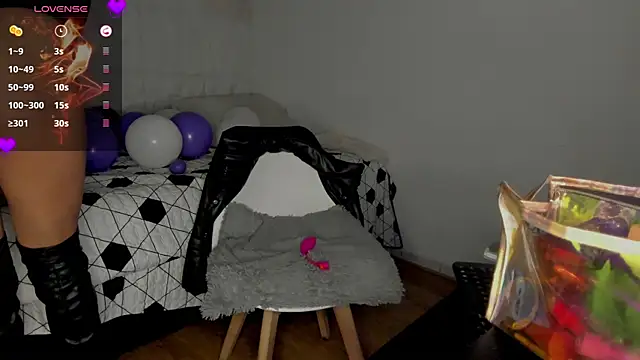 Snapshot of Alina_Argi chatting on 02.11.25 Alina Argi online show from 02.11.25