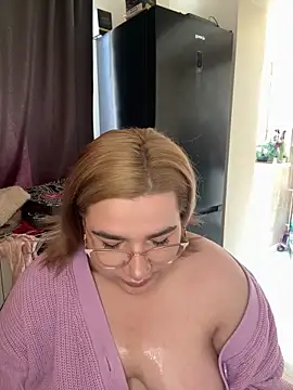 Snapshot of Leya__Droit chatting on 03.13.25 Leya Droit online show from 03.13.25