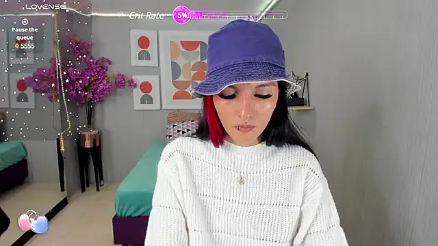 Dafne huges online show from 12.19.24