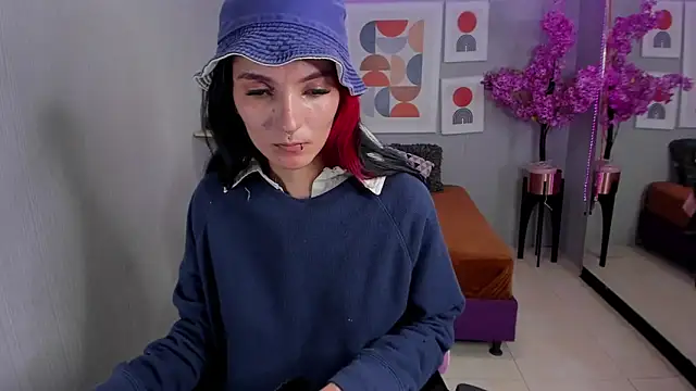 Dafne huges online show from 01.18.25