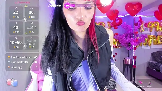 Dafne huges online show from 02.14.25