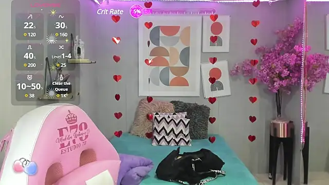 Dafne huges online show from 02.21.25