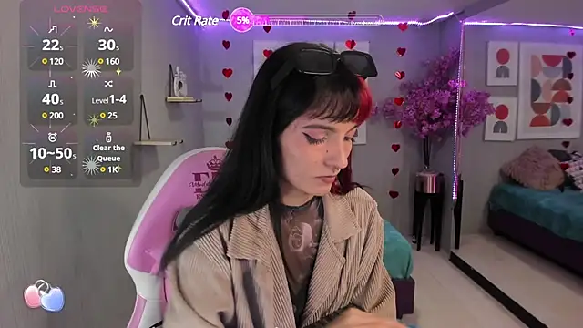 Dafne huges online show from 02.26.25