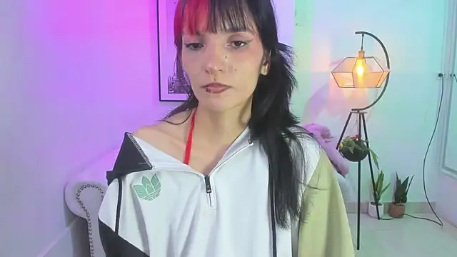 Dafne huges online show from 03.02.25