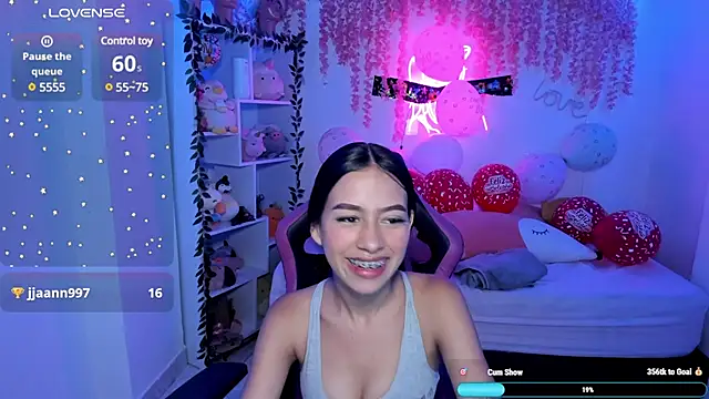 cat kitty18  online show from 01.31.25