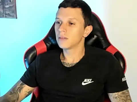 Snapshot of goodboy69l chatting on 02.20.26 goodboy69l online show from 02.20.26