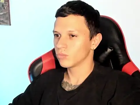 Snapshot of goodboy69l chatting on 02.26.26 goodboy69l online show from 02.26.26