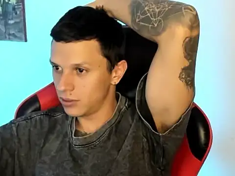 Snapshot of goodboy69l chatting on 02.26.26 goodboy69l online show from 02.26.26