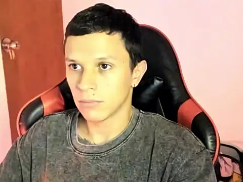 Snapshot of goodboy69l chatting on 02.28.26 goodboy69l online show from 02.28.26