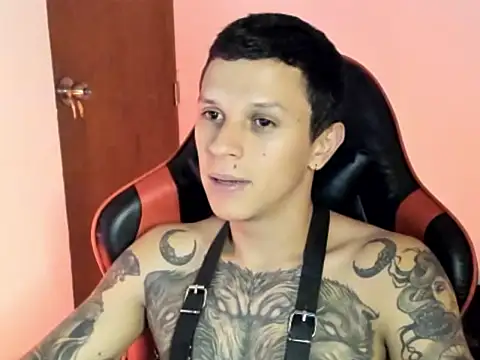 Snapshot of goodboy69l chatting on 03.01.26 goodboy69l online show from 03.01.26