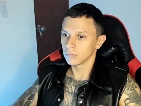 Snapshot of goodboy69l chatting on 06.04.26 goodboy69l online show from 06.04.26