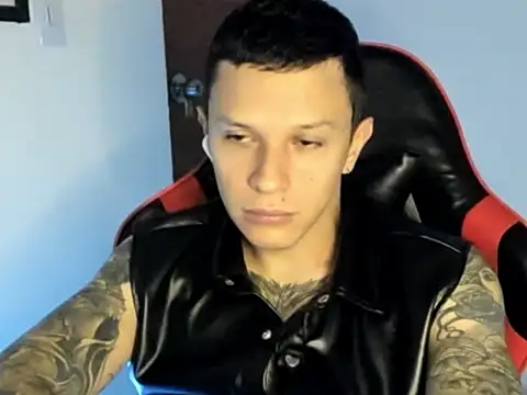 Snapshot of goodboy69l chatting on 06.14.26 goodboy69l online show from 06.14.26