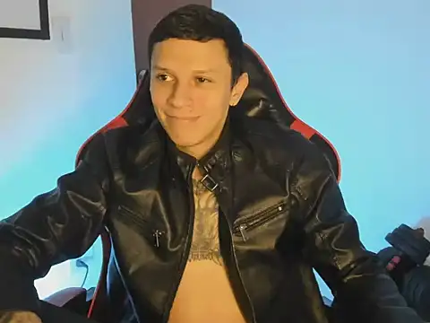 Snapshot of goodboy69l chatting on 07.12.26 goodboy69l online show from 07.12.26