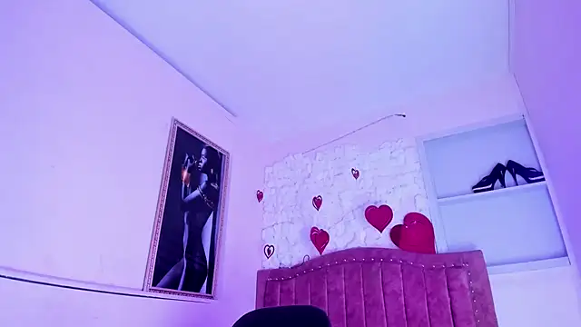 SarahStones online show from 09.13.25