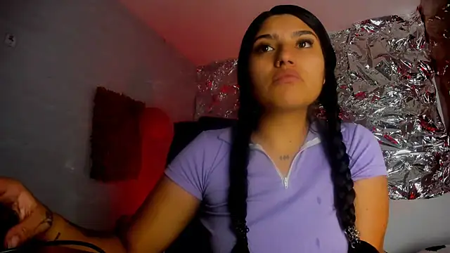 SarahStones online show from 03.25.26