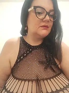 Snapshot of Madisonpalacio chatting on 05.21.26 Madisonpalacio online show from 05.21.26