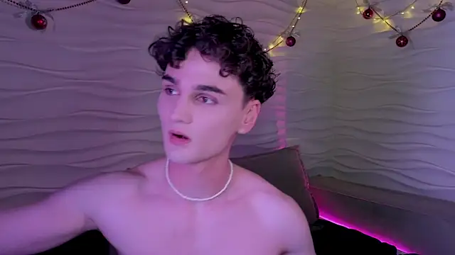 adam 21cm   online show from 01.12.25