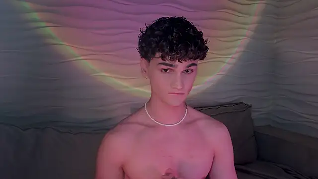 adam 21cm   online show from 02.16.25