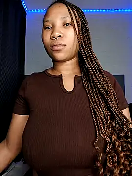 DrippinCaramelCutie online show from 02.18.26