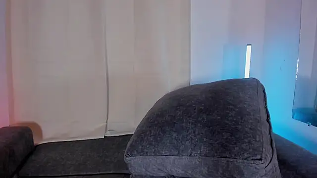 zoe roux21 online show from 03.09.25