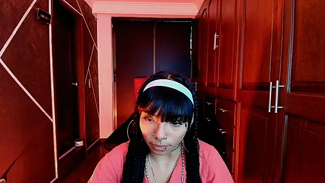 Snapshot of SexyNaf chatting on 03.10.25 SexyNaf online show from 03.10.25