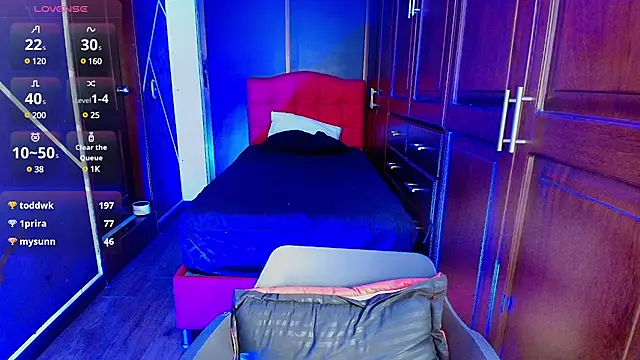 Snapshot of SexyNaf chatting on 03.21.25 SexyNaf online show from 03.21.25