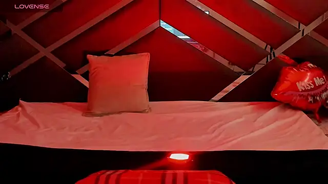 Snapshot of SexyNaf chatting on 10.02.25 SexyNaf online show from 10.02.25