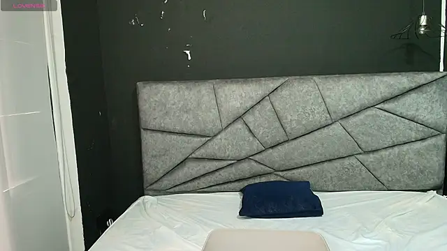 Snapshot of SexyNaf chatting on 10.22.25 SexyNaf online show from 10.22.25