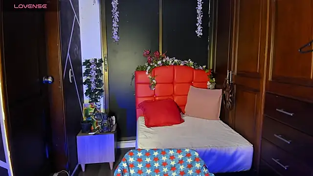 Snapshot of SexyNaf chatting on 01.09.26 SexyNaf online show from 01.09.26