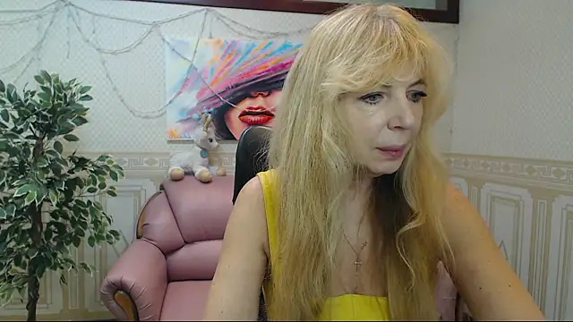 Snapshot of Anna_Diax chatting on 02.04.25 Anna Diax online show from 02.04.25