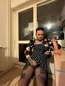 Snapshot of lope85540 chatting on 10.01.25 lope85540 online show from 10.01.25