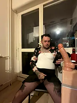 Snapshot of lope85540 chatting on 10.02.25 lope85540 online show from 10.02.25