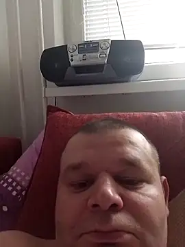 Snapshot of drobcek1244 chatting on 02.16.25 drobcek1244 online show from 02.16.25