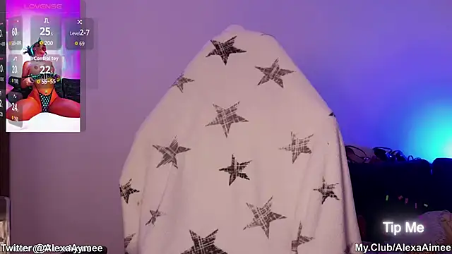 AlexaAimee online show from 10.26.25