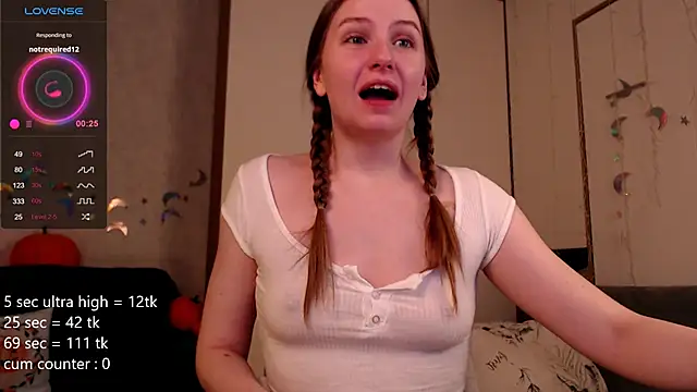 Snapshot of your_jane chatting on 10.06.25 your jane online show from 10.06.25