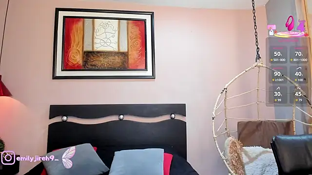 Snapshot of _EmilyJireh_ chatting on 02.01.26 EmilyJireh online show from 02.01.26