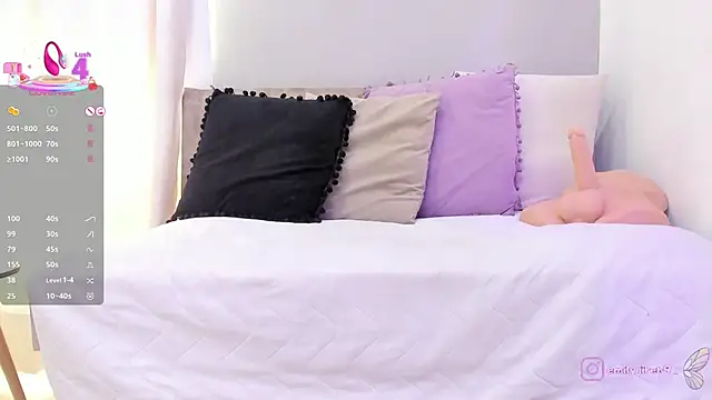 Snapshot of _EmilyJireh_ chatting on 02.26.26 EmilyJireh online show from 02.26.26